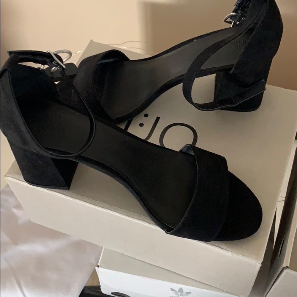 Urban Outfitters black heel